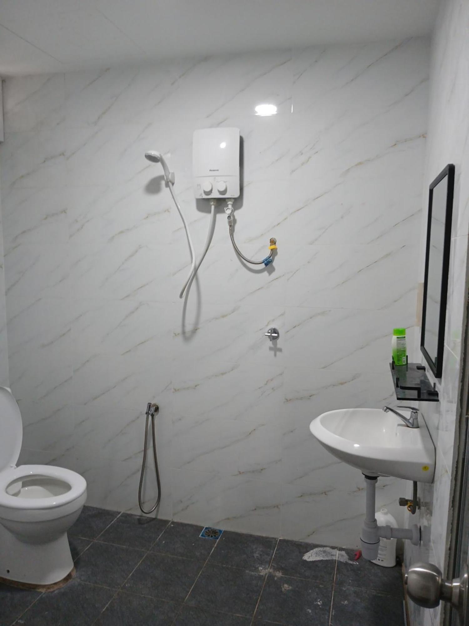 Enviropath Hotel バヤンレパス エクステリア 写真